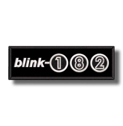 blink182-embroidered-patch-antsiuvas