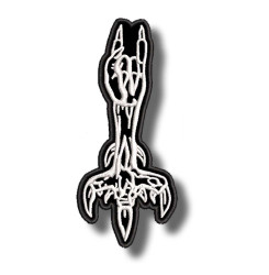 claw-horns-embroidered-patch-antsiuvas