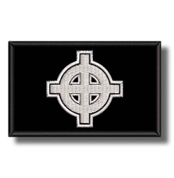 cross-embroidered-patch-antsiuvas