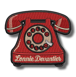 hallo-hallo-embroidered-patch-antsiuvas