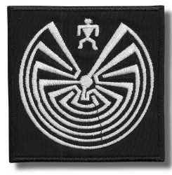 labyrinth-embroidered-patch-antsiuvas