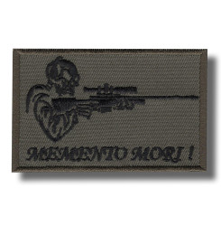 momento-mori-embroidered-patch-antsiuvas