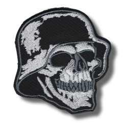 skull-helm-embroidered-patch-antsiuvas