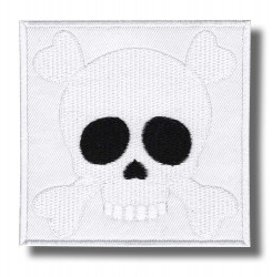 skull-white-embroidered-patch-antsiuvas
