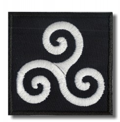 triskelion-embroidered-patch-antsiuvas