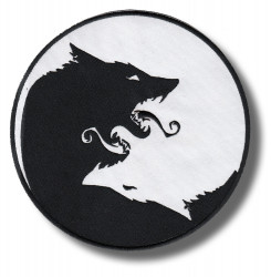 twin-wolves-embroidered-patch-antsiuvas