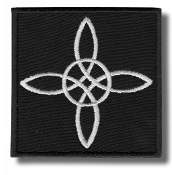 witch-knot-embroidered-patch-antsiuvas